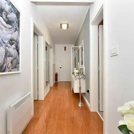 Apartament Mm Luxury Diamond & Silver *