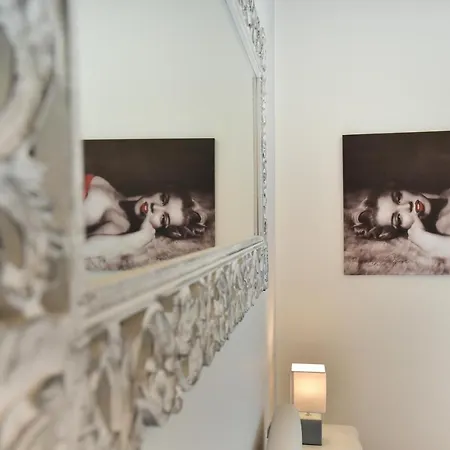 Mm Luxury Diamond & Silver Apartman